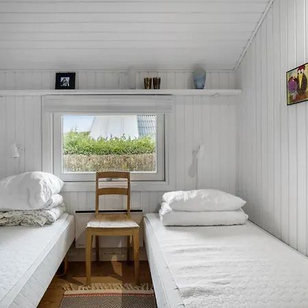 Сasa de vacaciones Three-bedroom In *