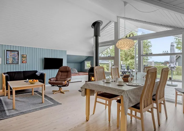 بيت للعطل Three-bedroom In