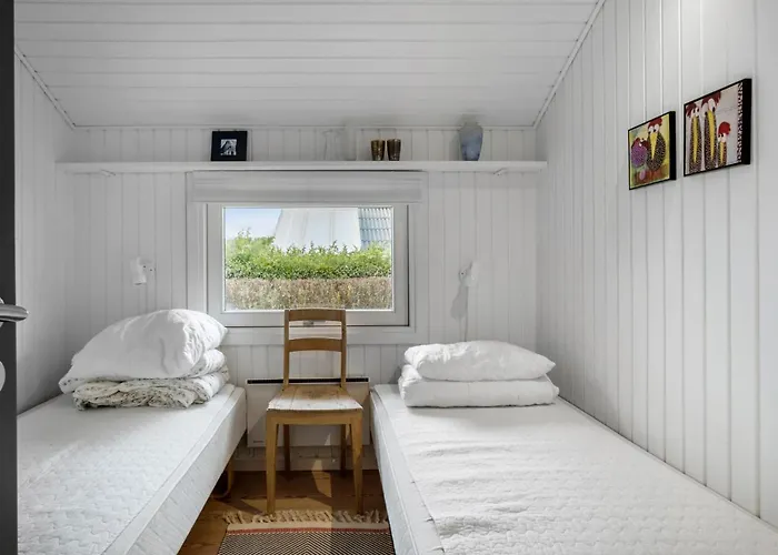 بيت للعطل Three-bedroom In *